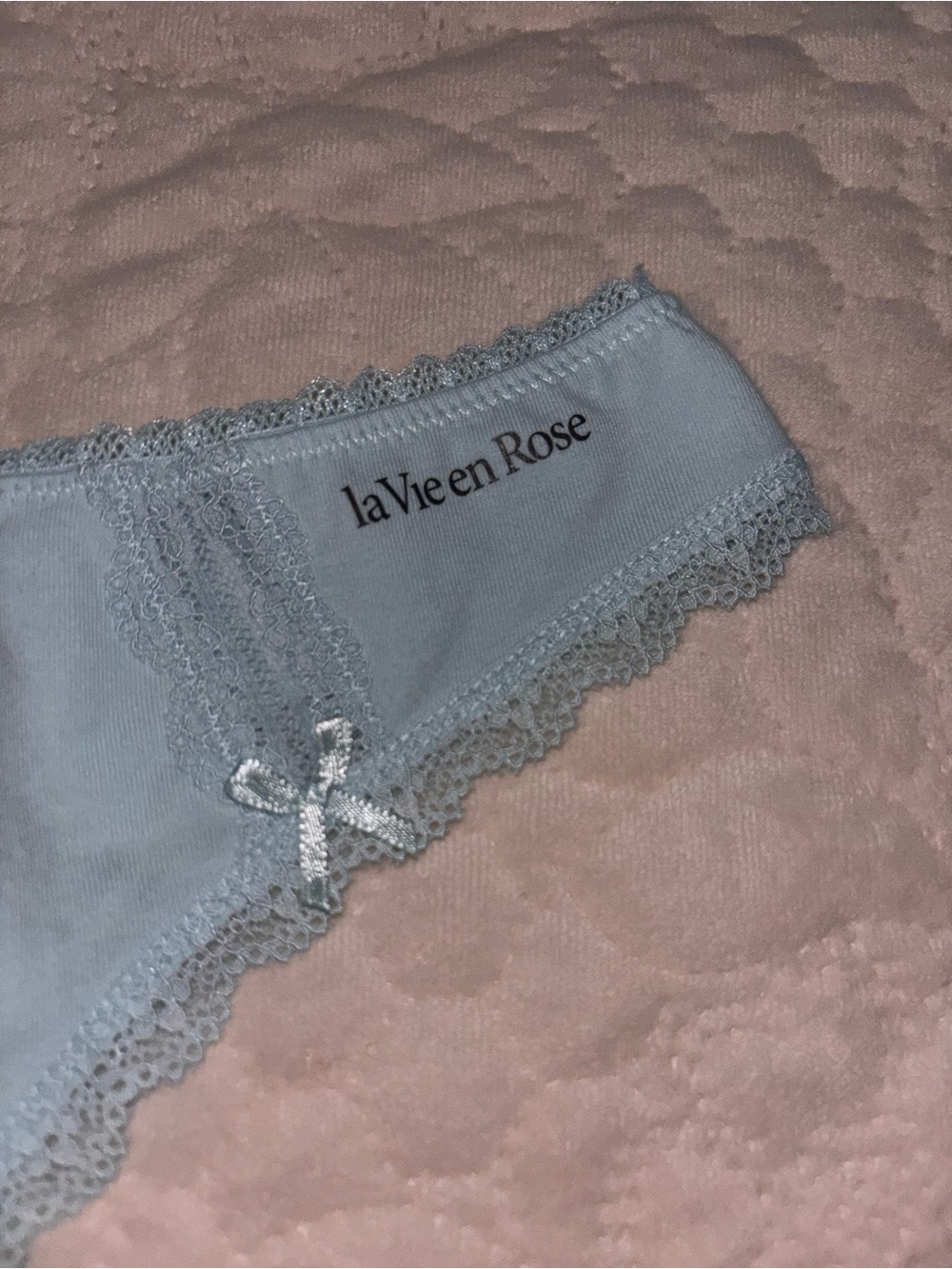 La vie en rose Light Blue Lace-Trim Thong - Picture 4 of 6